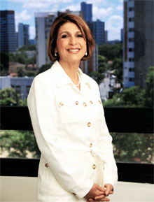 Paula Oliveira Mendonça